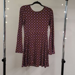 Forever 21 medium stretchy bell sleeve dress